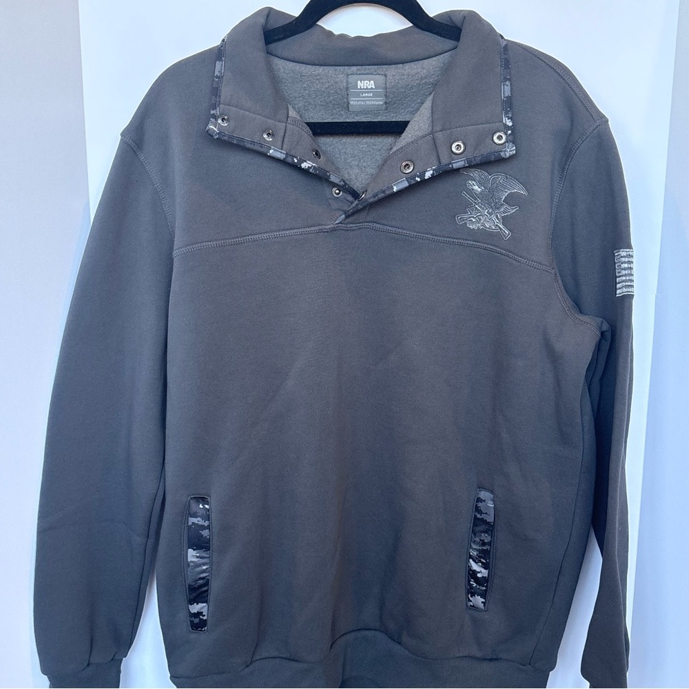 NRA Logo Pullover 1/4 Snap Sweatshirt Embroidered USA Flag & Eagle Men's Size L